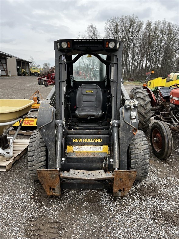 2021 New Holland L318 Skid Steer Loader