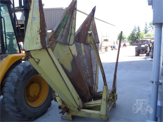 1982 John Deere 3RW Header Combine