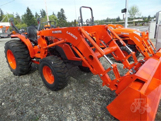 2019 Kubota MX5200HST Tractor