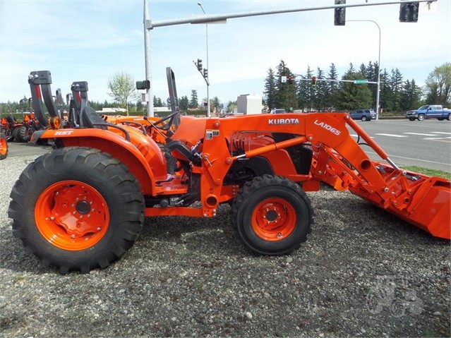 2019 Kubota MX5200HST Tractor