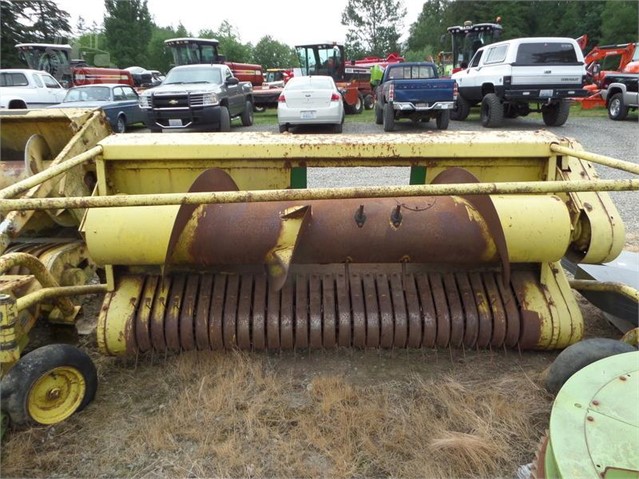 John Deere 7' Header Hay Pickup