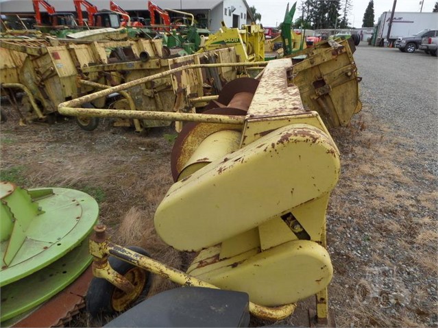 John Deere 7' Header Hay Pickup