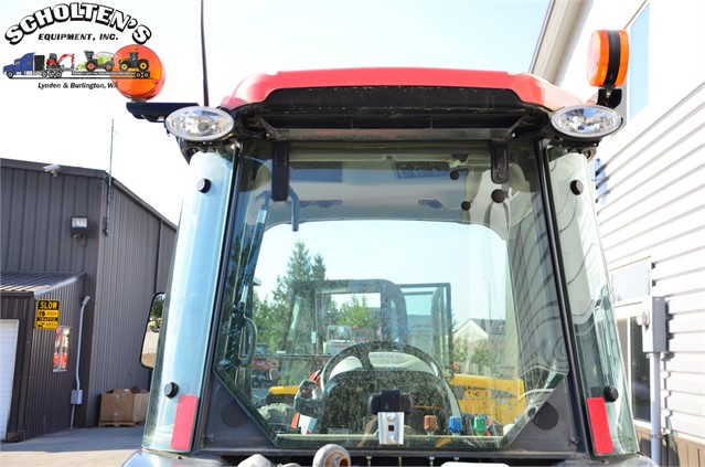 2016 Kubota M5N111HDC1 Tractor