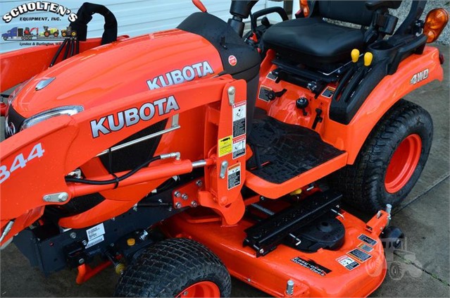 2019 Kubota BX2380 Tractor Compact