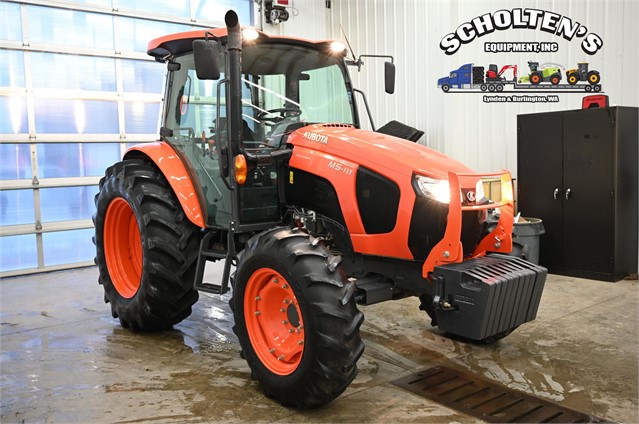 2017 Kubota M5-111HDC Tractor