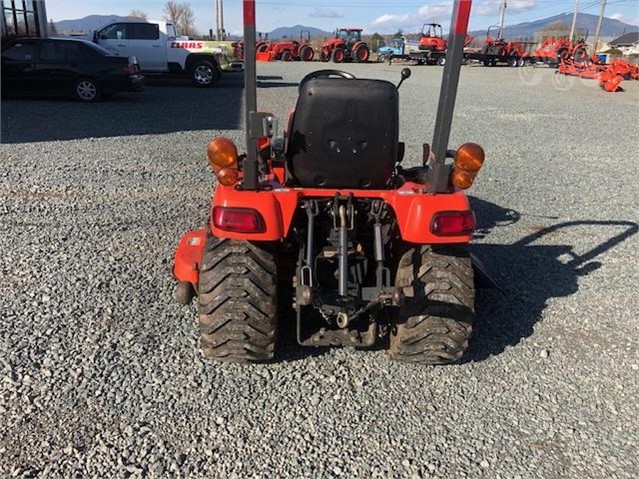 2020 Kubota BV5744A Tires