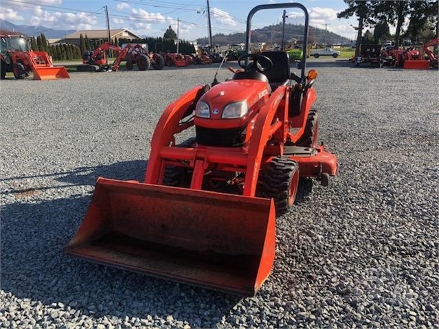 2020 Kubota BV5744A Tires