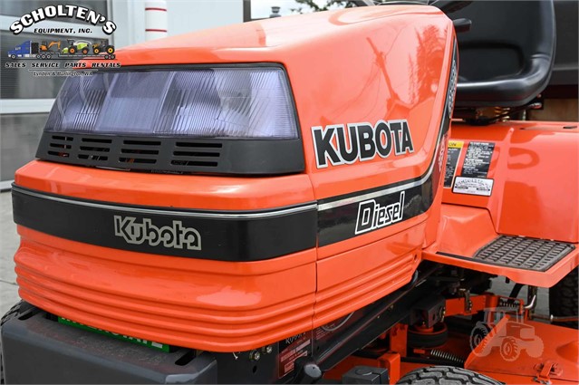 2000 Kubota G1900 Lawn Tractor