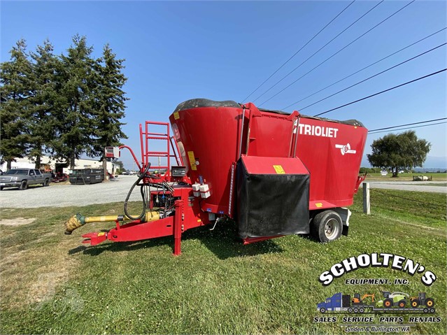 2016 Trioliet SOLOMIX 2-1800VLH-K Feed Wagon