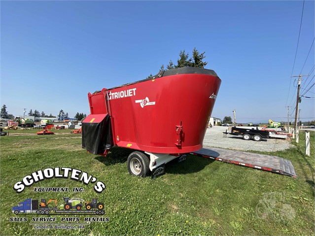 2016 Trioliet SOLOMIX 2-1800VLH-K Feed Wagon