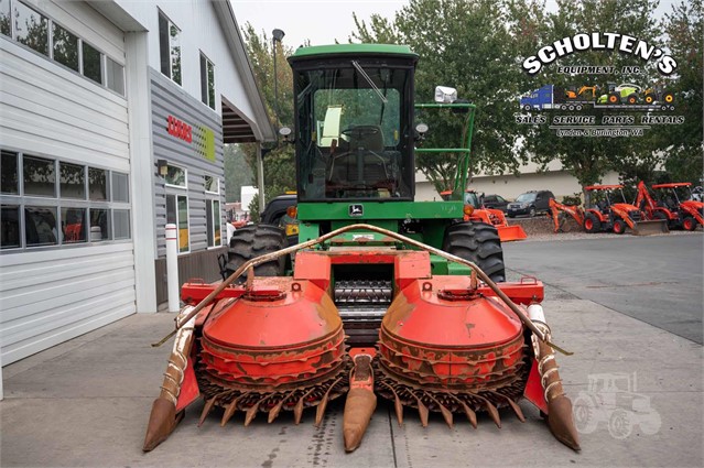 1991 John Deere 5830 Forage Harvester