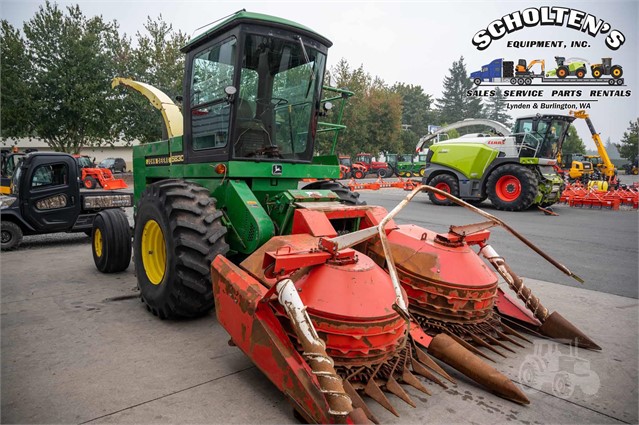 1991 John Deere 5830 Forage Harvester