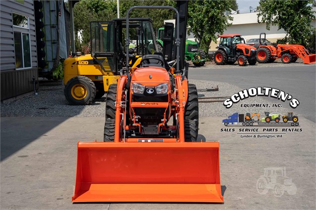 2021 Kubota LX2610SUHSD Tractor Compact