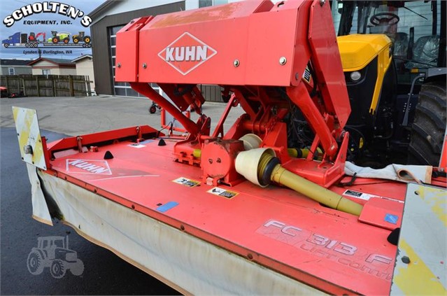 2000 Kuhn FC883 Mower Conditioner