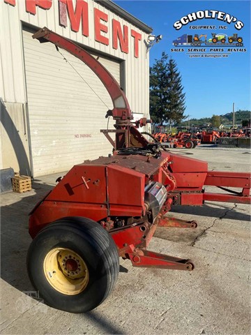 1991 New Holland 900 Forage Harvester