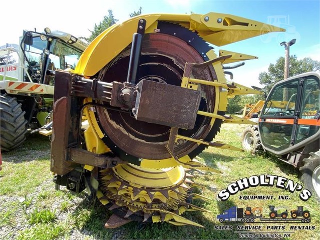 2013 John Deere 770 Header Combine