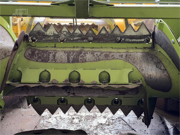 2009 CLAAS RU450 Header Corn Head