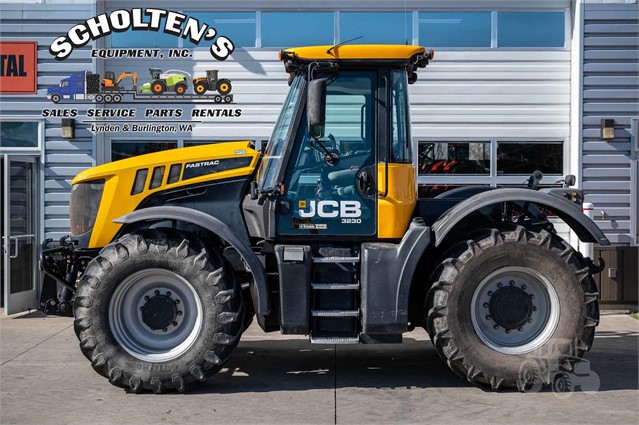 2012 JCB 3230 Tractor