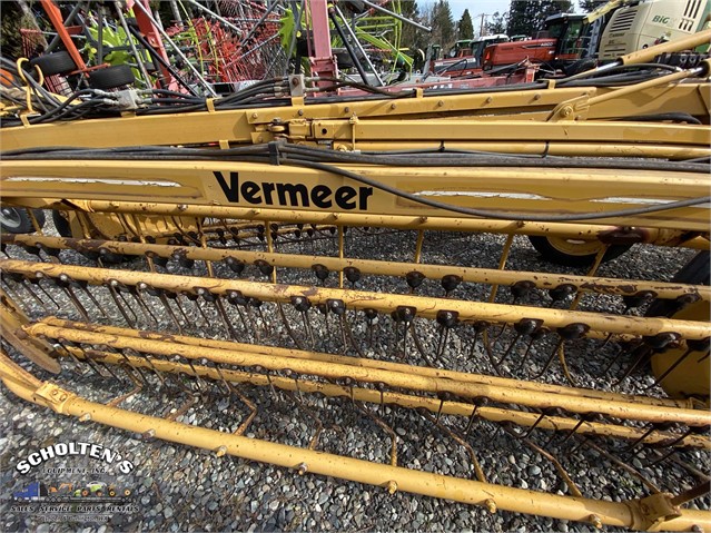 2003 Vermeer R24 Rake