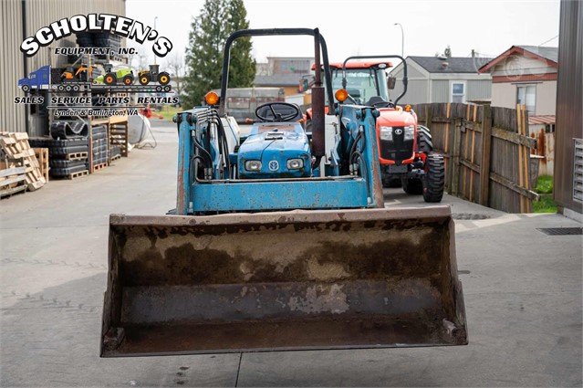 1995 New Holland 2120 Tractor