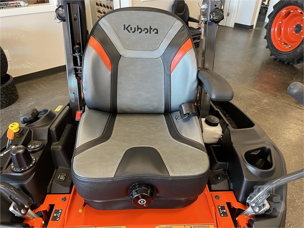 2022 Kubota Z412 Mower