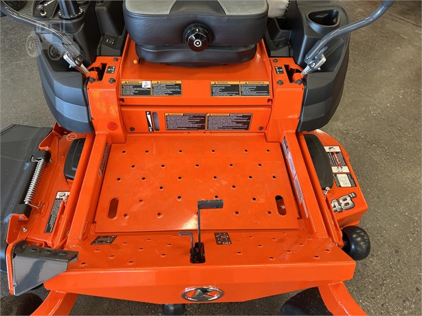 2022 Kubota Z412 Mower