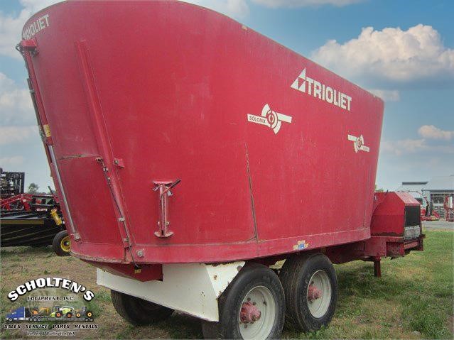 2008 Trioliet 2-2800VLB Vertical Feed Mixer