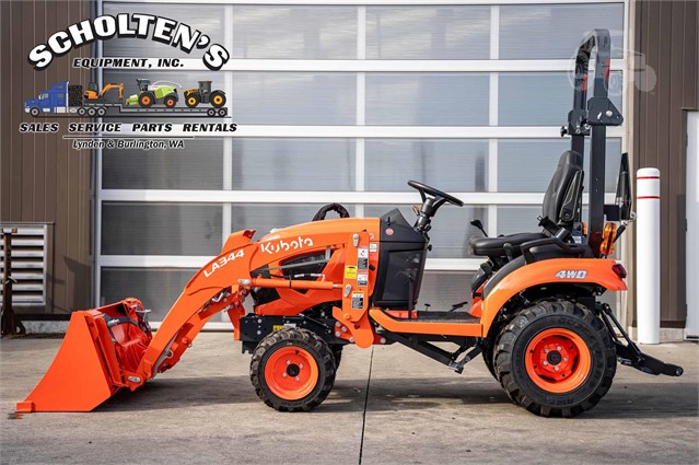 2021 Kubota BX2380 Tractor Compact