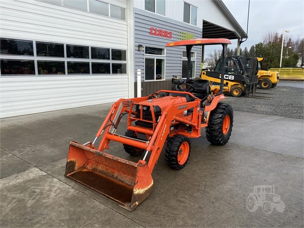 2005 Kubota B7800HSD-F Tractor