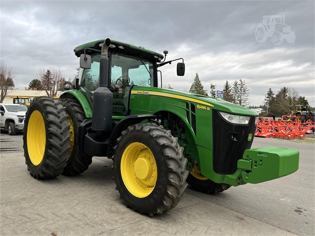 2013 John Deere 8285R Tractor