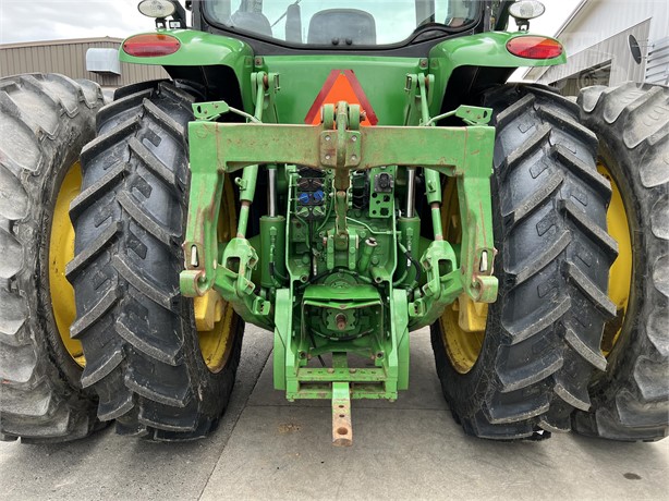 2013 John Deere 8285R Tractor