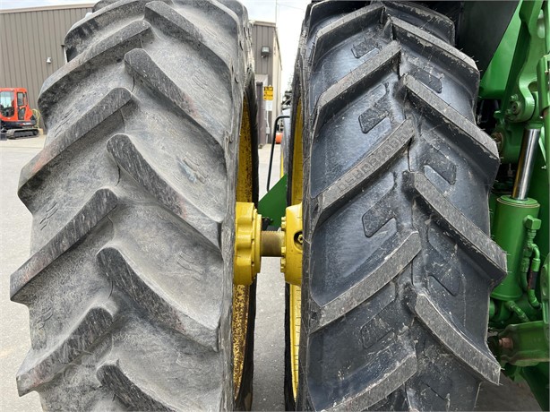 2013 John Deere 8285R Tractor