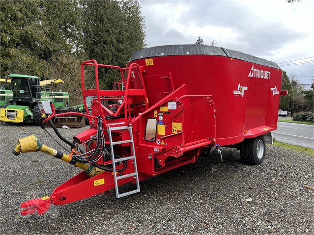 2021 Trioliet 2-2000L VH Vertical Feed Mixer