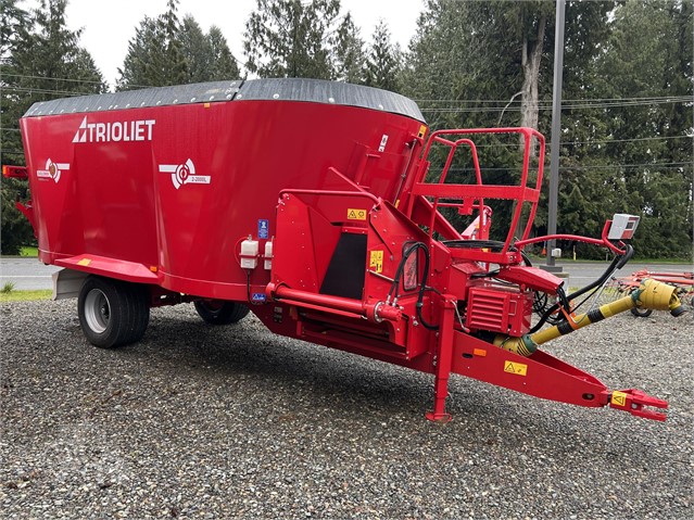 2021 Trioliet 2-2000L VH Vertical Feed Mixer