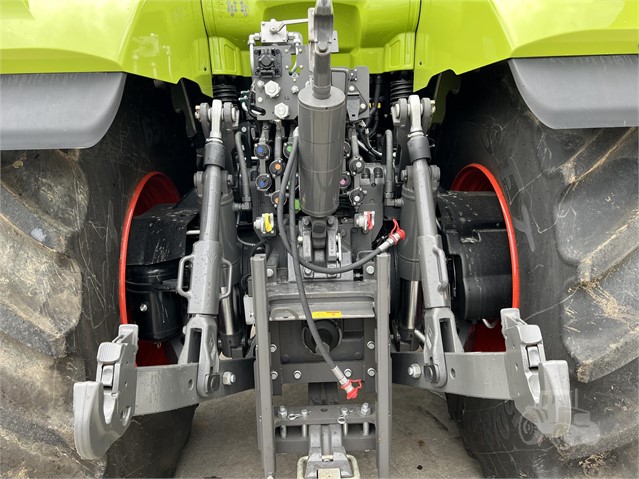 2021 CLAAS 930 Tractor