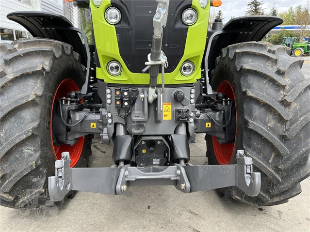 2021 CLAAS 930 Tractor