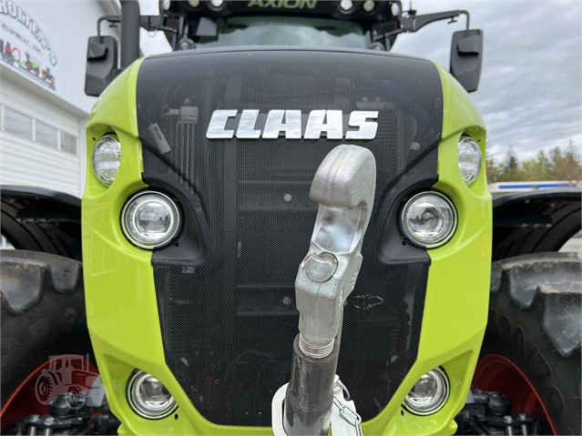 2021 CLAAS 930 Tractor