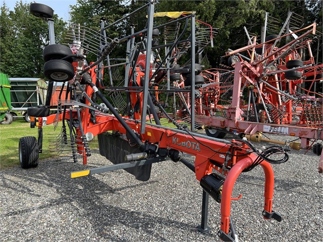 2015 Kubota RA2584 Rake