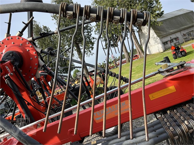 2015 Kubota RA2584 Rake