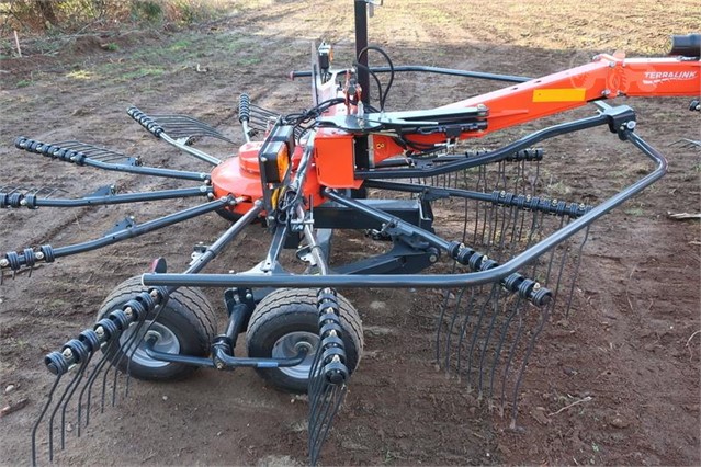 2017 Kubota RA2071TEVO Rake