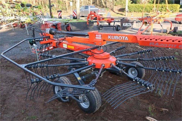 2017 Kubota RA2071TEVO Rake