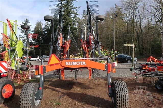 Kubota RA2584 Tedder Rake