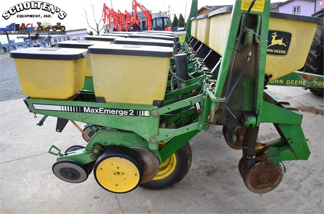 1996 John Deere 7200 Planter