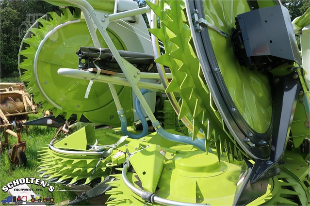 CLAAS ORBIS 600 Header Combine