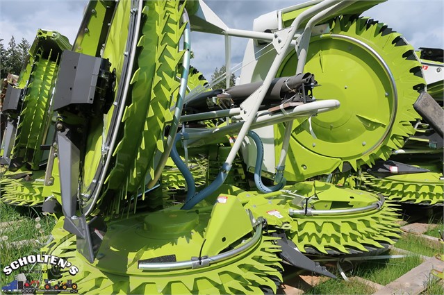 CLAAS ORBIS 600 Header Combine