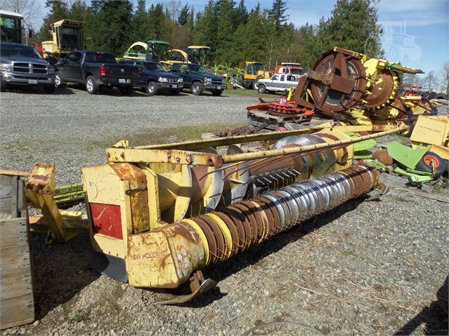 1987 New Holland 939A Header Hay Pickup