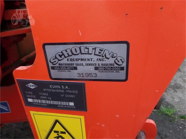 2000 Kuhn FC883 Mower Conditioner