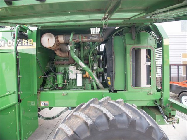 2001 John Deere 6850 Forage Harvester