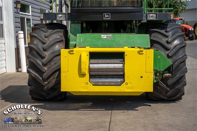 2001 John Deere 6850 Forage Harvester