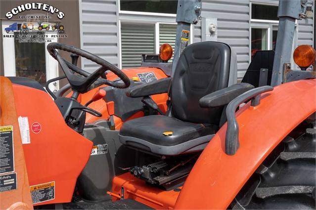 2014 Kubota M7060HD12 Tractor